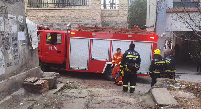 ����܇�S�����]4��2.5��ˮ������܇ 2.5��ˮ������܇�r(ji��)��������(sh��)���DƬ����